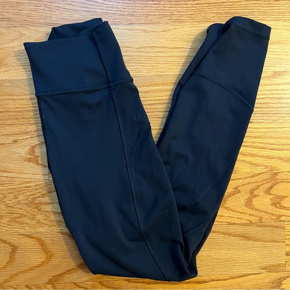 Lululemon In Movement 7/8 Tight *Everlux 25" in
Mineral Blue size 4 - Picture 3 of 7